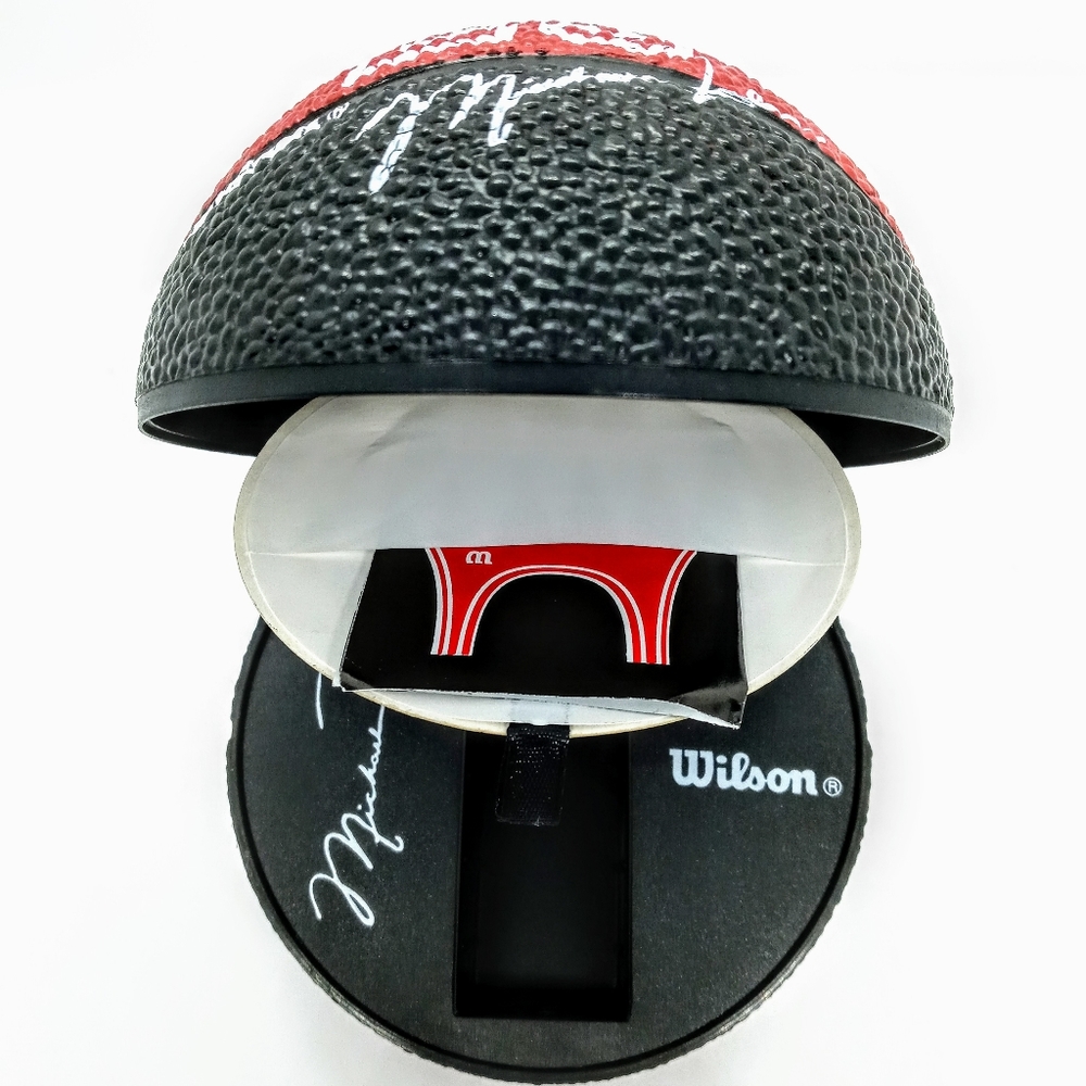 Avon's, Michael Jordan Watch - Picture 11 of 16